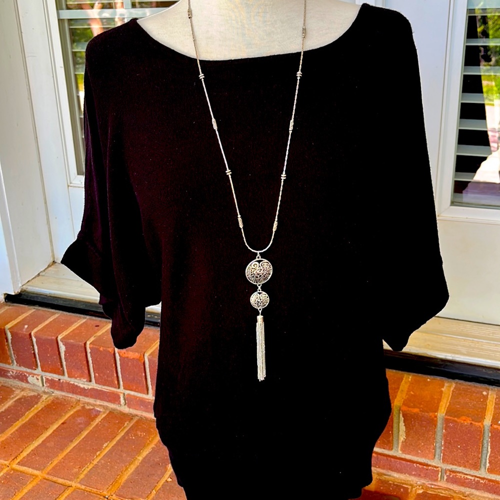 Beautiful Costume Jewelry Silver Necklace with Tassel
